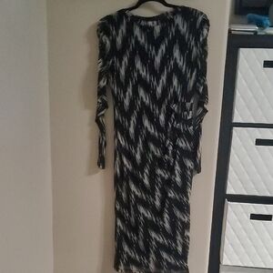 Nine West Black and White Long Sleeve Dress
